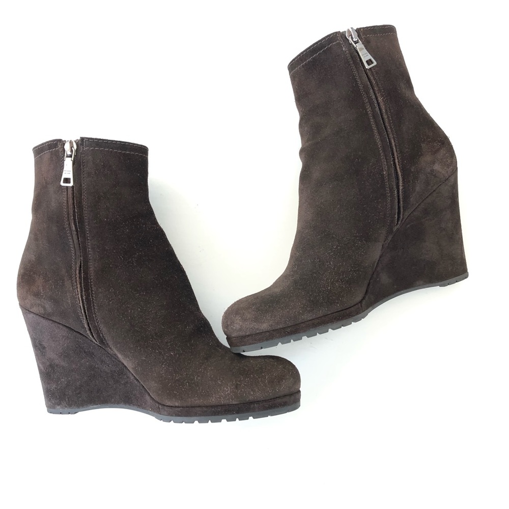 ♦️SOLD♦️PRADA Brown Suede Short Ankle Wedge Boots Sz 39 / 8.5 - Picture 6 of 16